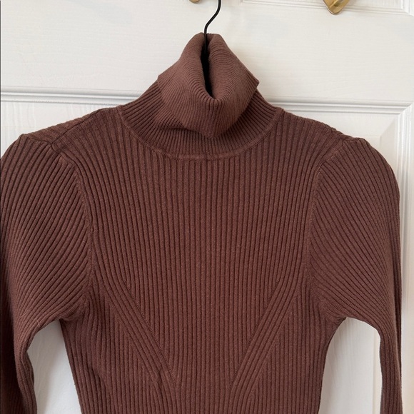 QED London Long Sleeve Ribbed Dress in Brown - Picture 3 of 5